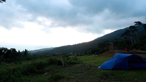 有关天气,山丘,帐篷的免费素材视频