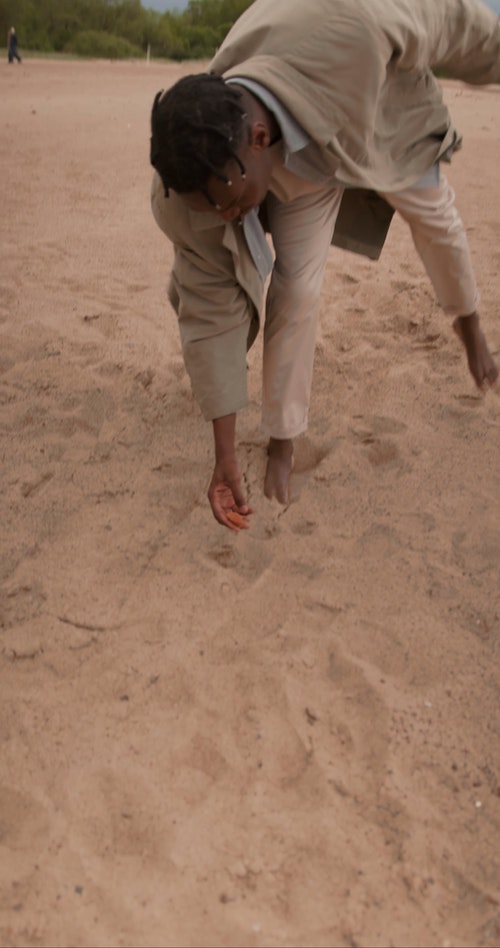 有关人,向上丢,垂直视频的免费素材视频