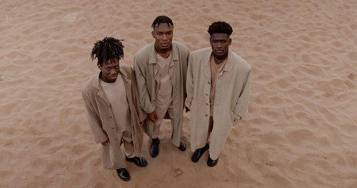 有关人,大衣,时尚的免费素材视频