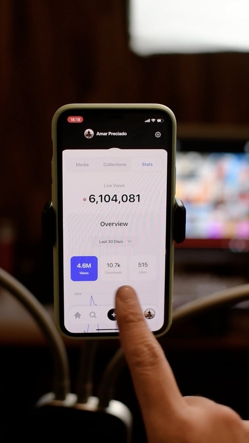 有关人,垂直拍摄,手的免费素材视频