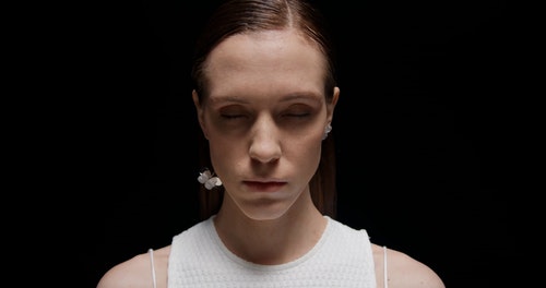 有关人,女人,看着相机的免费素材视频