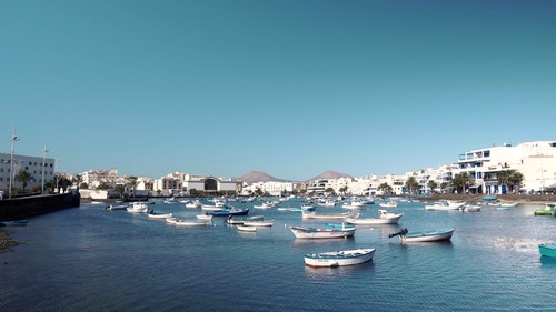 有关停泊,建筑,晴朗的天空的免费素材视频