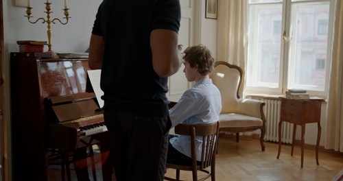 有关人,仪器,创造力的免费素材视频