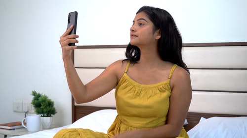 有关人,在家,坐的免费素材视频