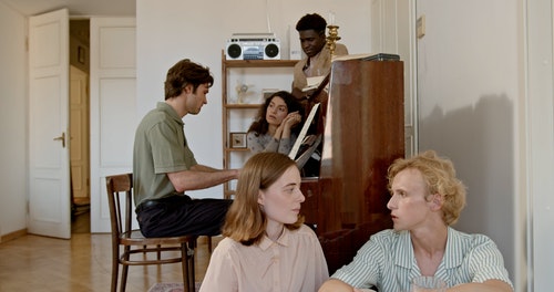 有关人,休闲,倾听的免费素材视频