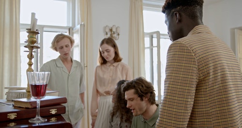 有关人,休闲,倾听的免费素材视频