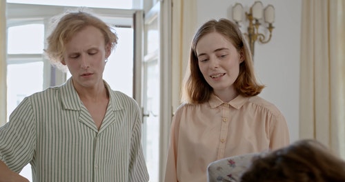 有关人,休闲,倾听的免费素材视频