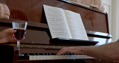 有关人,休闲,倾听的免费素材视频